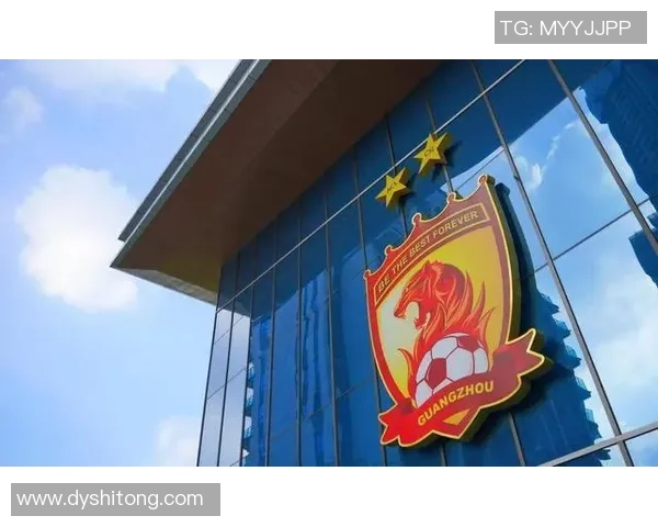 深圳足球队荣登足球战术排行榜第一名引发热议与关注